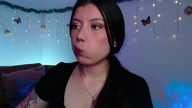 Snapshot of iam_emy chatting on December 30, 11:06 pm iam emy online show from December 30, 11:06 pm