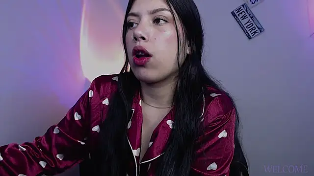 Snapshot of iam_emy chatting on March 10, 11:49 pm iam emy online show from March 10, 11:49 pm