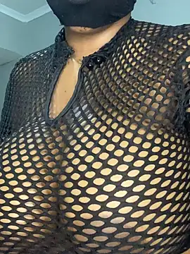 Snapshot of blackshortzbarbie chatting on March 17, 9:23 pm blackshortzbarbie online show from March 17, 9:23 pm