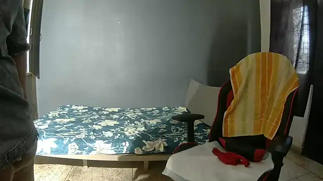 callmeshreya online show from April 11, 6:07 am