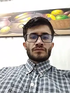 Snapshot of Loggan_donnelly chatting on May 28, 1:25 am Loggan donnelly online show from May 28, 1:25 am