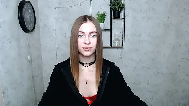 Snapshot of AlisaCatty_ chatting on December 2, 8:09 am AlisaCatty online show from December 2, 8:09 am
