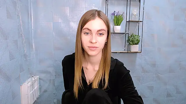 Snapshot of AlisaCatty_ chatting on December 4, 10:13 am AlisaCatty online show from December 4, 10:13 am