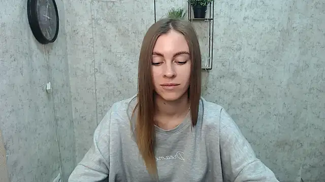 Snapshot of AlisaCatty_ chatting on December 11, 11:30 am AlisaCatty online show from December 11, 11:30 am