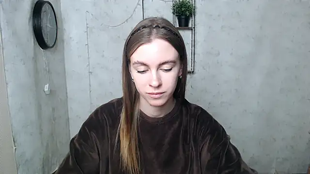 Snapshot of AlisaCatty_ chatting on January 10, 10:28 am AlisaCatty online show from January 10, 10:28 am