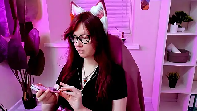 CarolGiggly online show from March 28, 2:16 pm