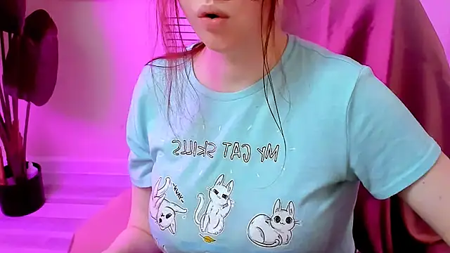 CarolGiggly online show from April 22, 10:22 pm