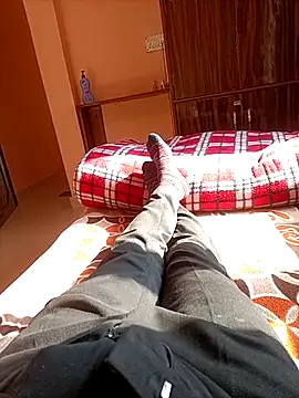 RRahullove69 online show from February 26, 9:30 am