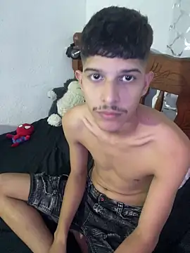 LiamGadiell online show from April 19, 12:33 am