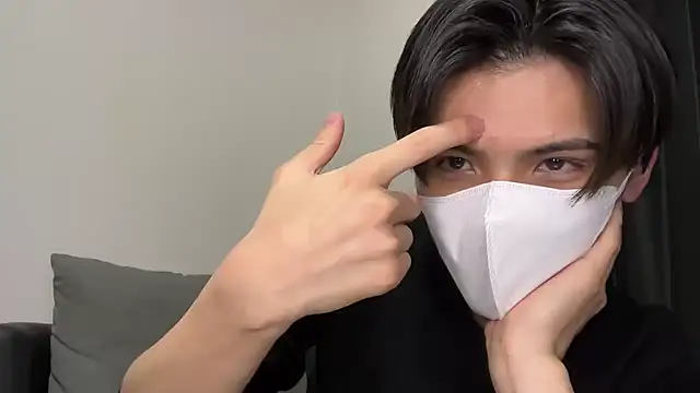 Lio kun online show from January 28, 2:42 pm