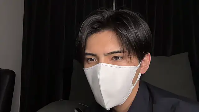 Lio kun online show from May 27, 1:08 pm