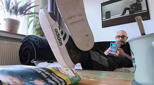 Kingsscepter online show from February 10, 2:26 pm