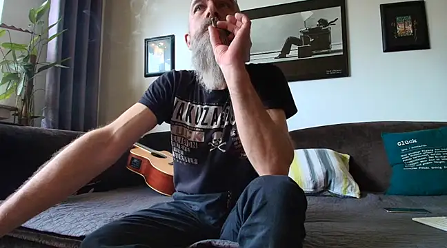 Kingsscepter online show from February 27, 1:38 pm