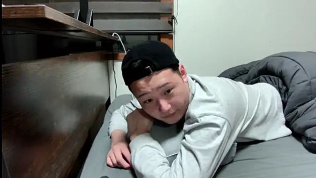 Snapshot of tuki_fu chatting on March 22, 1:19 pm tuki fu online show from March 22, 1:19 pm