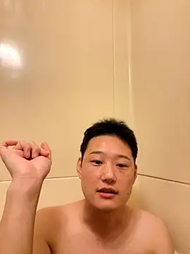 Snapshot of tuki_fu chatting on September 22, 10:17 am tuki fu online show from September 22, 10:17 am