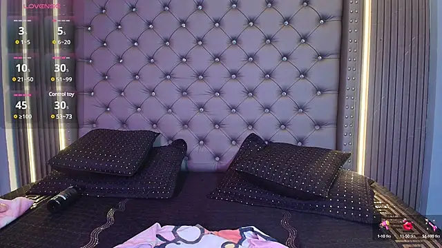 CAMILA JHONS online show from January 28, 1:49 pm