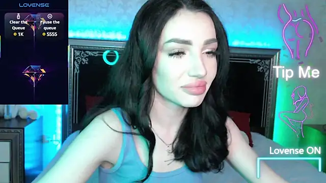 NancyLovee  online show from February 1, 4:54 pm