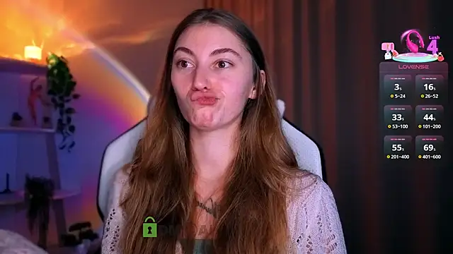 lady curls online show from March 15, 11:00 pm