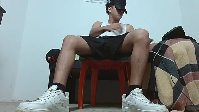 Macho Dom online show from April 11, 10:58 pm