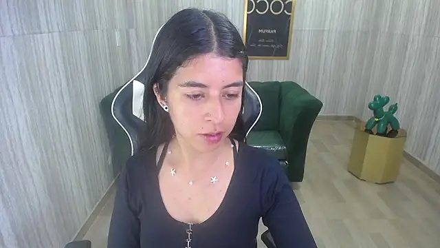 Snapshot of Bela_t_ chatting on December 4, 4:16 pm Bela t online show from December 4, 4:16 pm