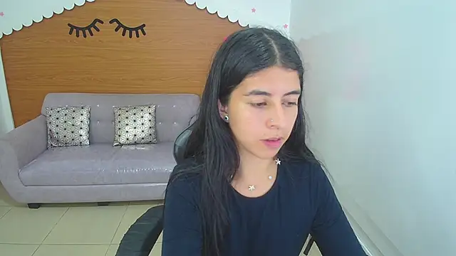 Snapshot of Bela_t_ chatting on December 29, 2:10 pm Bela t online show from December 29, 2:10 pm