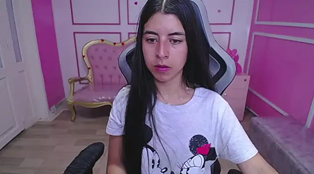 Snapshot of Bela_t_ chatting on February 5, 4:47 pm Bela t online show from February 5, 4:47 pm