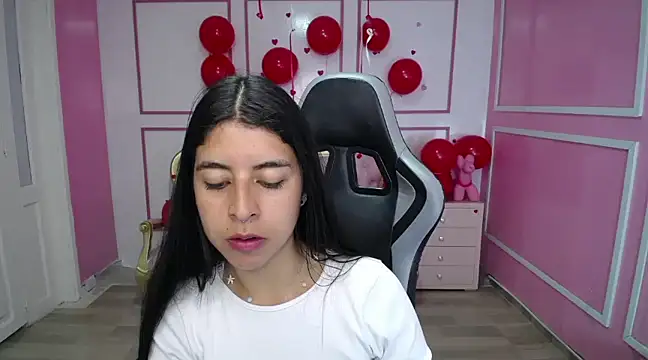 Snapshot of Bela_t_ chatting on February 20, 4:36 pm Bela t online show from February 20, 4:36 pm