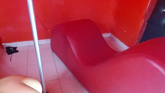 Ambar Roux  online show from March 14, 9:54 pm