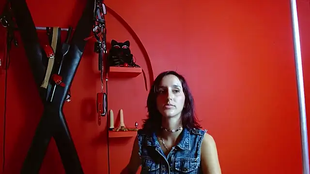 Ambar Roux  online show from March 19, 9:28 am