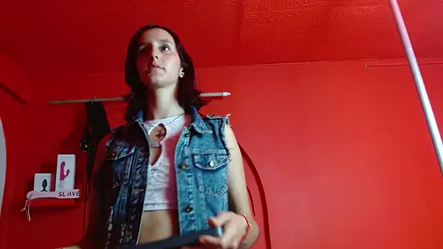 Ambar Roux  online show from March 19, 2:57 pm