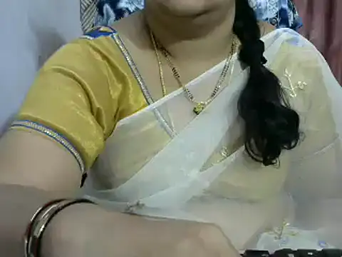 Snapshot of Naughty_Nityaa chatting on January 19, 7:15 am Naughty Nityaa online show from January 19, 7:15 am