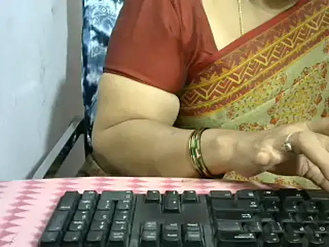 Snapshot of Naughty_Nityaa chatting on January 20, 5:48 pm Naughty Nityaa online show from January 20, 5:48 pm