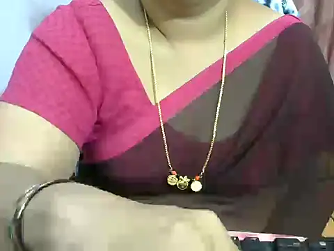 Snapshot of Naughty_Nityaa chatting on January 21, 5:09 pm Naughty Nityaa online show from January 21, 5:09 pm