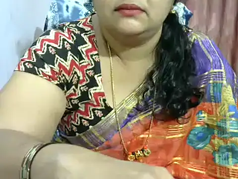 Snapshot of Naughty_Nityaa chatting on January 23, 10:32 am Naughty Nityaa online show from January 23, 10:32 am