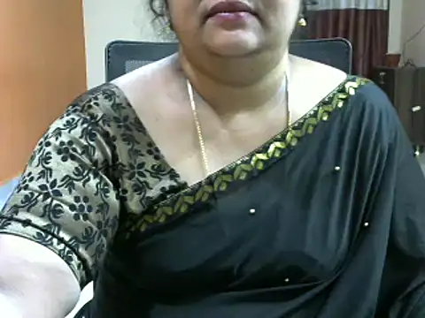 Snapshot of Naughty_Nityaa chatting on February 9, 10:43 pm Naughty Nityaa online show from February 9, 10:43 pm