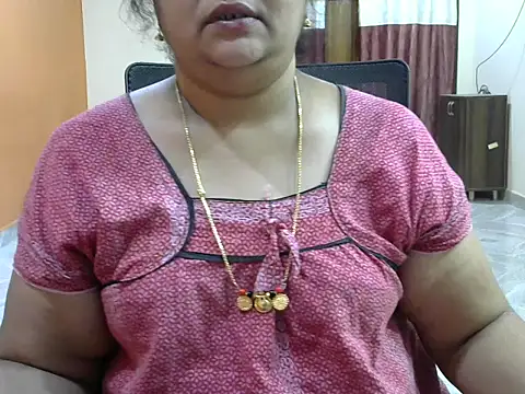 Snapshot of Naughty_Nityaa chatting on February 10, 6:24 pm Naughty Nityaa online show from February 10, 6:24 pm