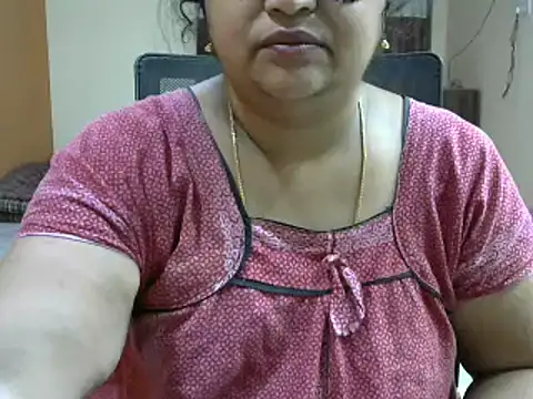 Snapshot of Naughty_Nityaa chatting on February 12, 1:09 am Naughty Nityaa online show from February 12, 1:09 am
