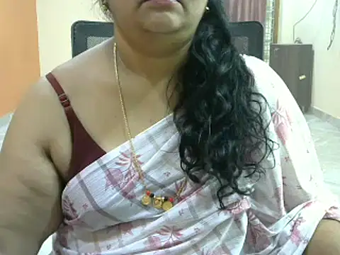 Snapshot of Naughty_Nityaa chatting on February 13, 7:03 am Naughty Nityaa online show from February 13, 7:03 am