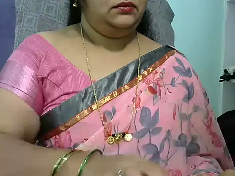 Snapshot of Naughty_Nityaa chatting on March 6, 5:11 pm Naughty Nityaa online show from March 6, 5:11 pm