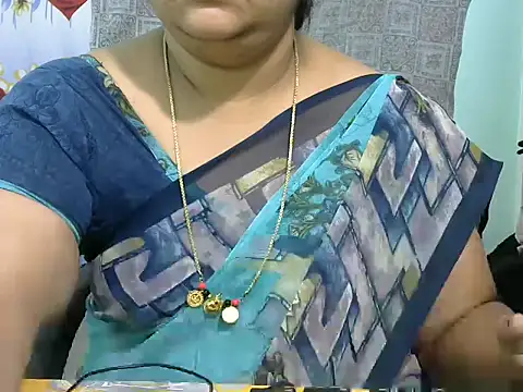 Snapshot of Naughty_Nityaa chatting on March 8, 5:33 pm Naughty Nityaa online show from March 8, 5:33 pm