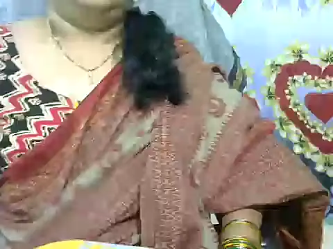 Snapshot of Naughty_Nityaa chatting on March 13, 5:07 pm Naughty Nityaa online show from March 13, 5:07 pm