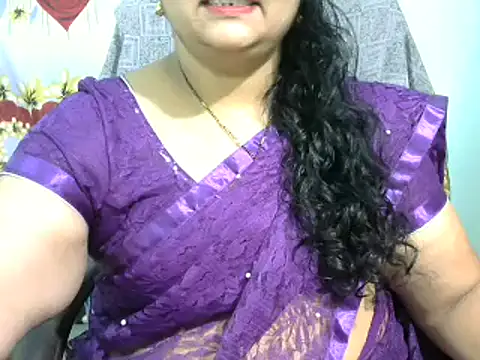 Snapshot of Naughty_Nityaa chatting on March 18, 3:31 pm Naughty Nityaa online show from March 18, 3:31 pm
