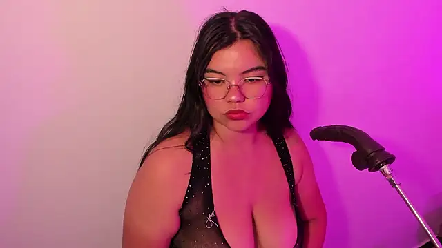 klhoe boobs online show from March 16, 4:07 am