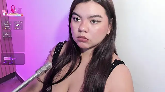 klhoe boobs online show from July 10, 7:49 pm