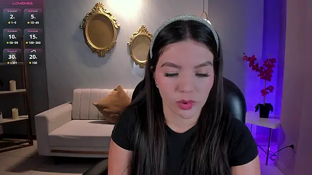 ValeriaRoldanX online show from February 4, 11:49 am