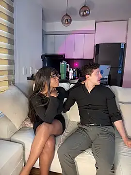 tiana nave online show from April 8, 1:33 pm