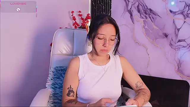 Valery wang online show from April 9, 11:59 am