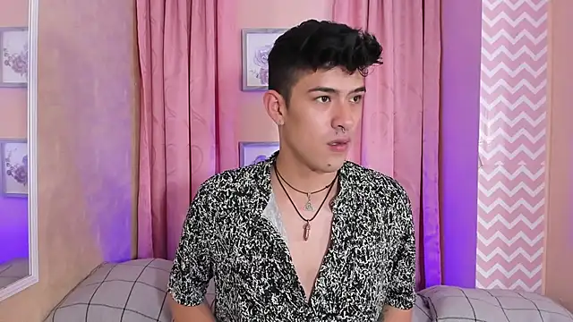 Snapshot of Ryan_Clark_ chatting on December 29, 8:48 pm Ryan Clark online show from December 29, 8:48 pm