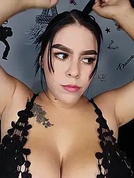 BigTits Kitty online show from June 24, 11:42 am
