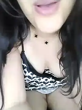 Snapshot of Tota_Khan chatting on March 12, 12:31 am Tota Khan online show from March 12, 12:31 am